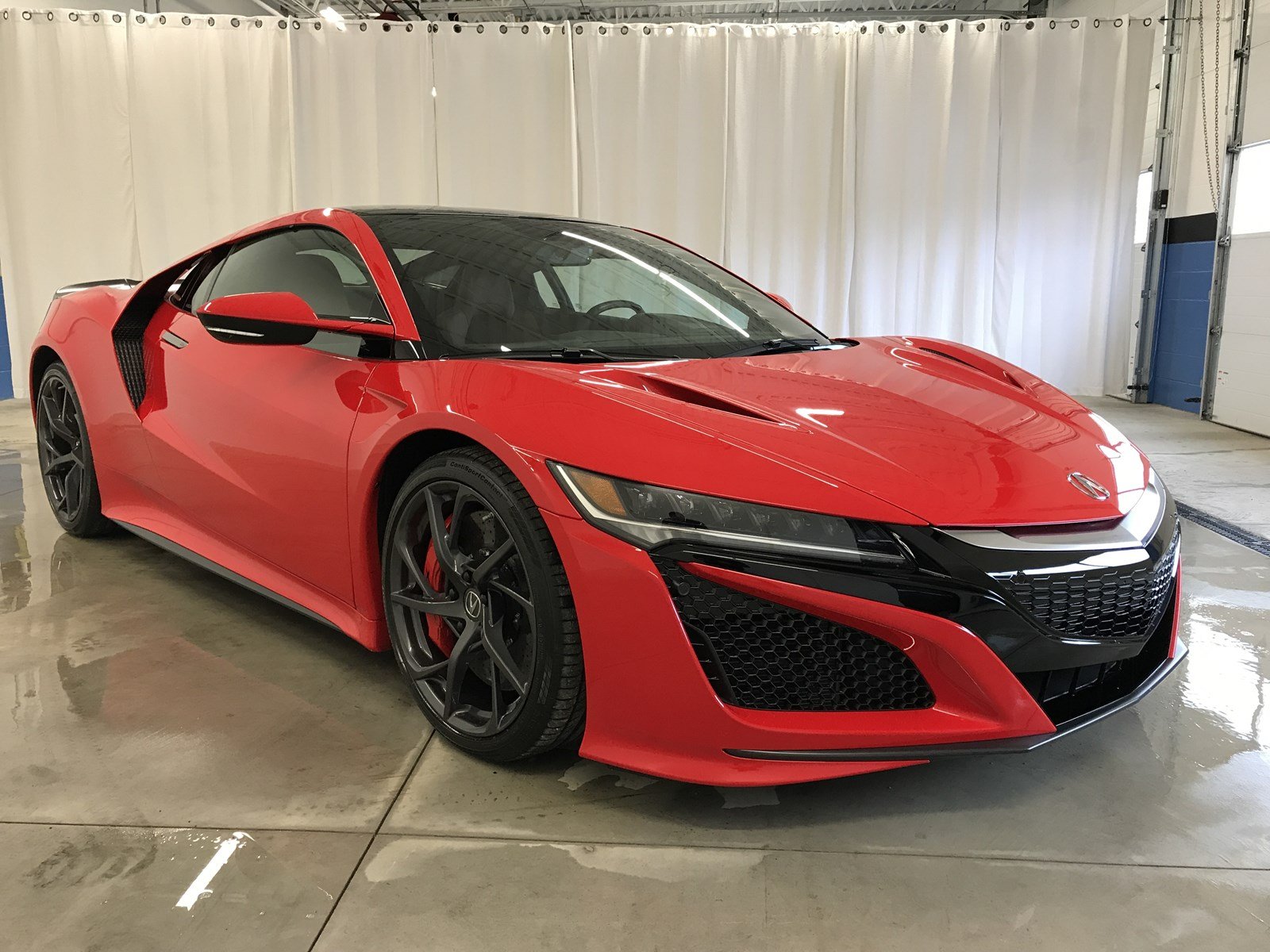 PreOwned 2017 Acura NSX 2dr Car in Erie P0318220